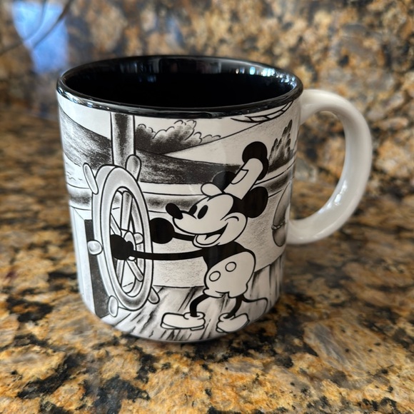 Disney Black and White Mickey Mouse coffee mug - Picture 1 of 5